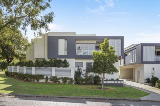 4/2 De Grey Street, Innaloo, WA 6018