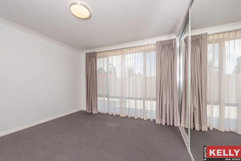 4/5 Parkview Parade, Redcliffe, WA 6104