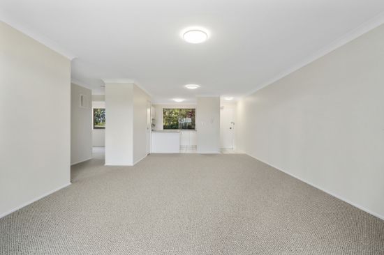 4/52 Whitby Street, Southport, Qld 4215