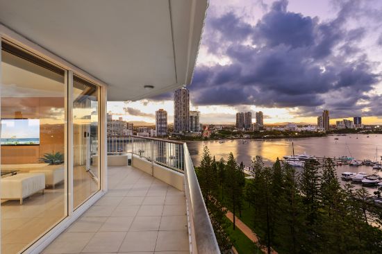 41/18 MacArthur Parade, Main Beach, Qld 4217