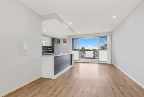 411/25-31 Railway Road, Quakers Hill, NSW 2763