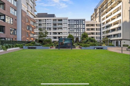 419/10 Village Place, Kirrawee, NSW 2232