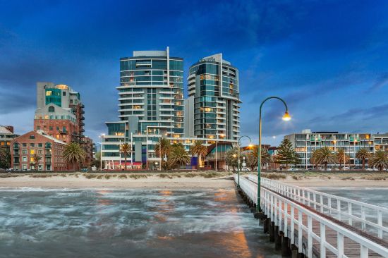 45/2 Esplanade West, Port Melbourne, Vic 3207
