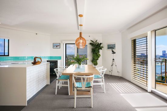 46/8 Admiralty Drive, Paradise Waters, Qld 4217