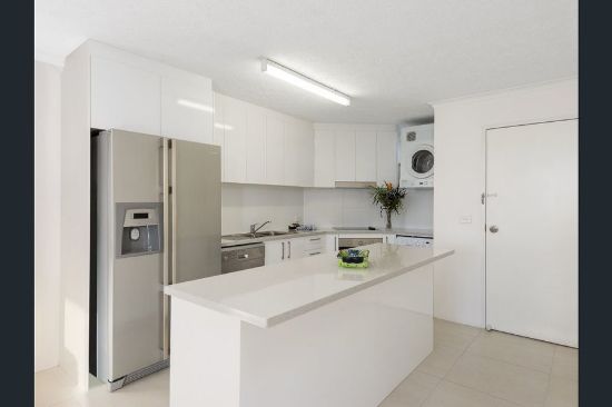 501/40 Surf Parade, Broadbeach, Qld 4218