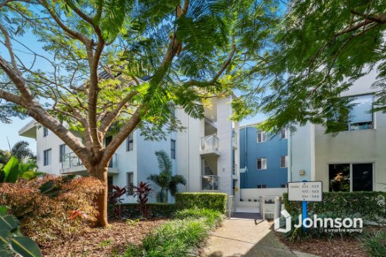 523/64-68 Sickle Avenue, Hope Island, Qld 4212