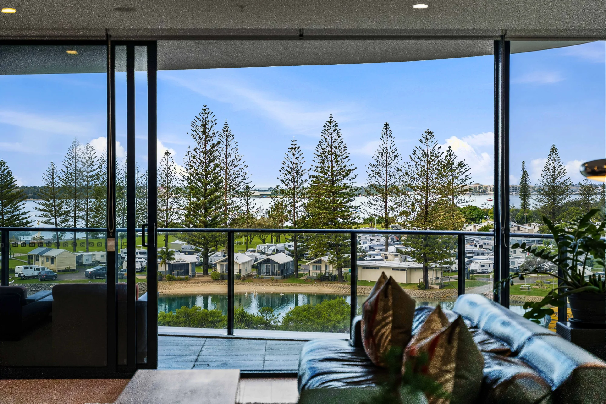 607/180 Marine Parade, Labrador, Qld 4215