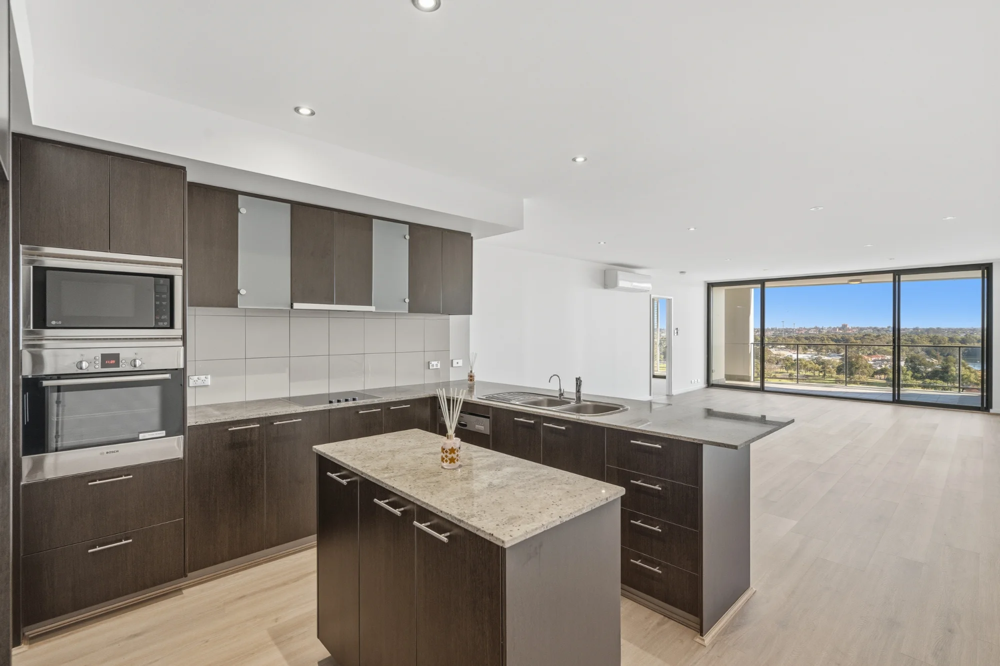 70/18 Tanunda Drive, Rivervale, WA 6103