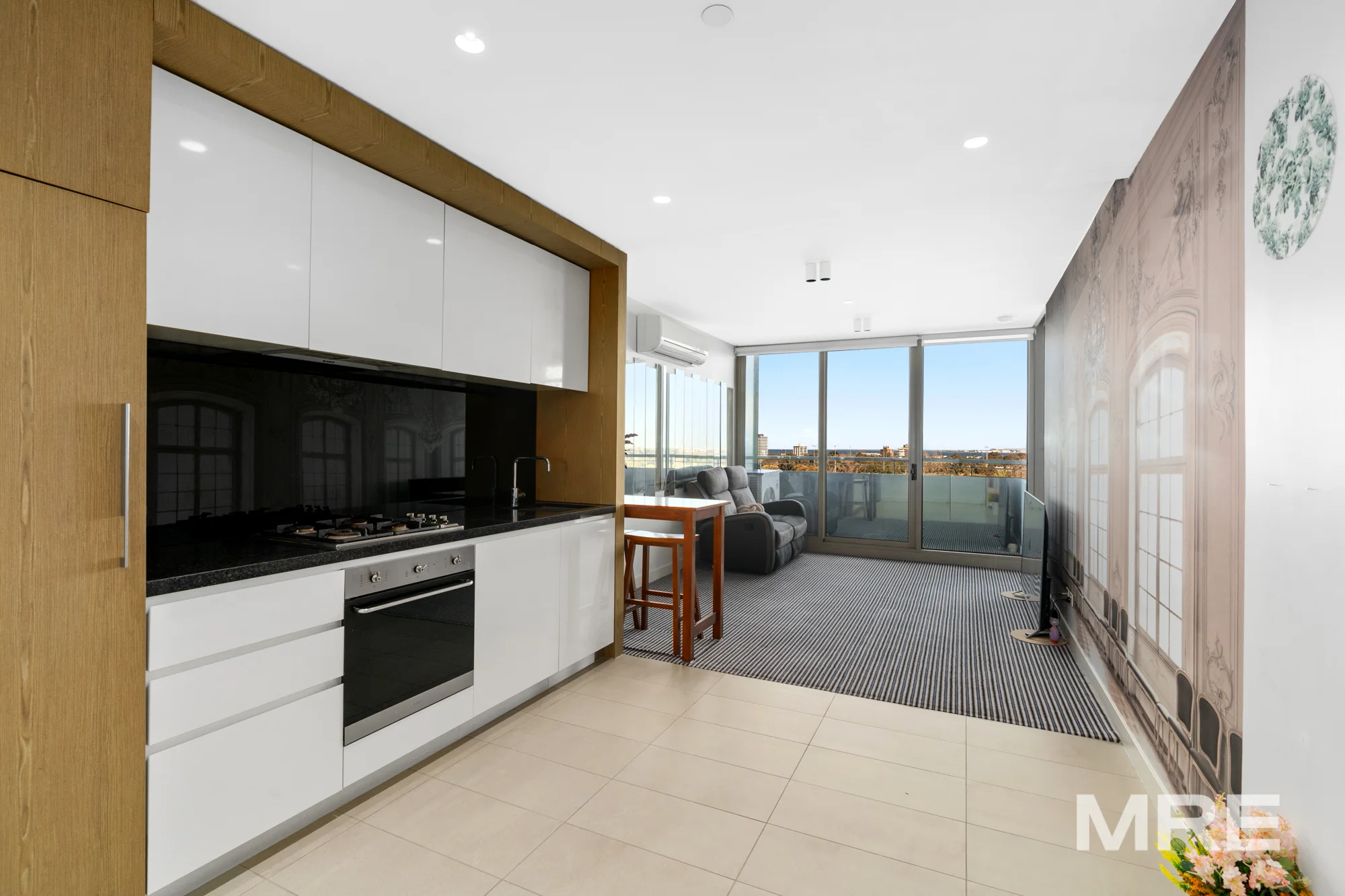 704/74 Queens Road, Melbourne, Vic 3004