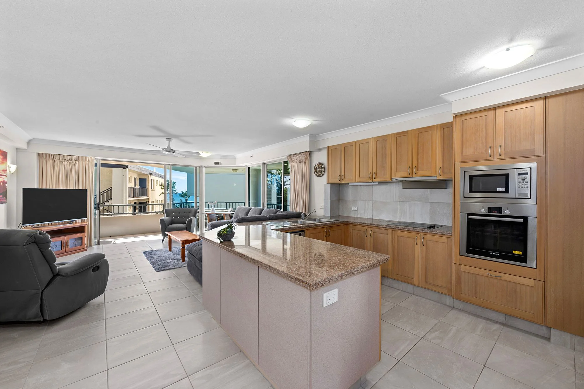 71/100 Old Burleigh Road, Broadbeach QLD 4218