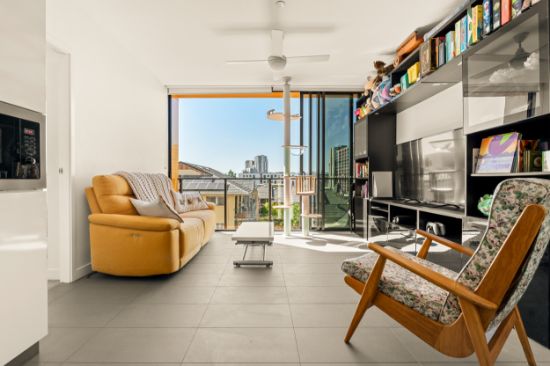 711/10 Trinity Street, Fortitude Valley, Qld 4006