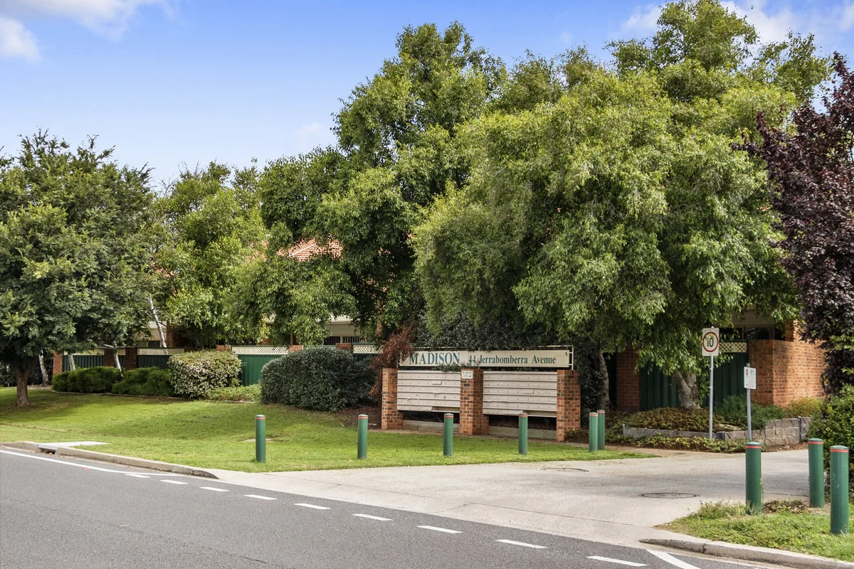 76/44 Jerrabomberra Avenue, Narrabundah, ACT 2604