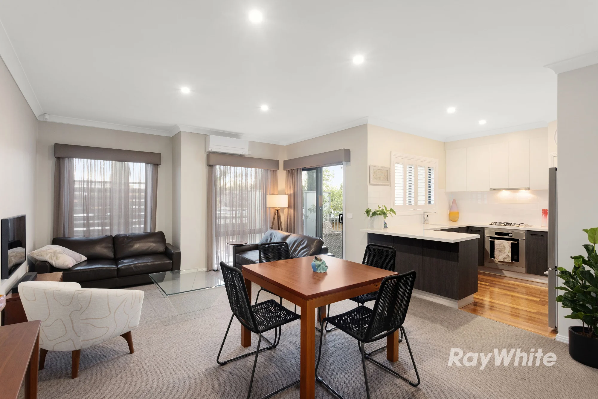 8/1136 Dandenong Road, Carnegie VIC 3163