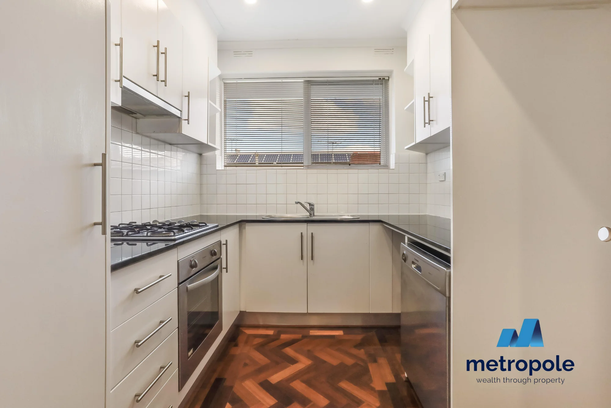 8/38 Shepparson Avenue, Carnegie, Vic 3163