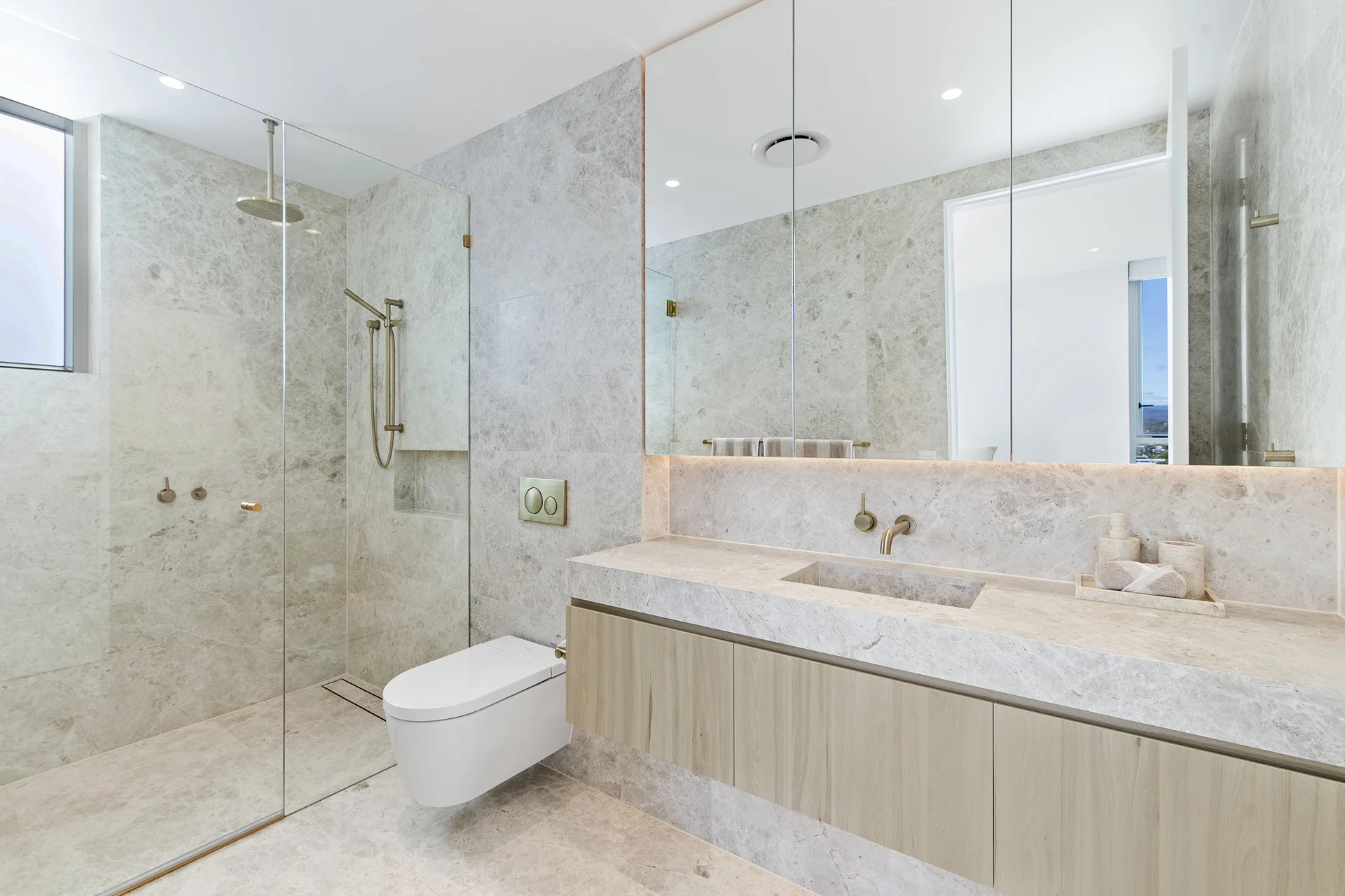 801/474 The Esplanade, Palm Beach, Qld 4221