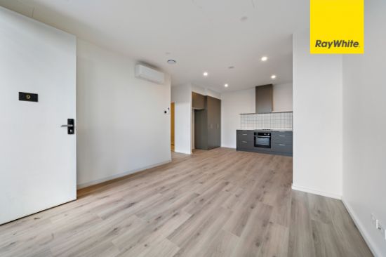 9/6 Inge King Crescent, Whitlam, ACT 2611