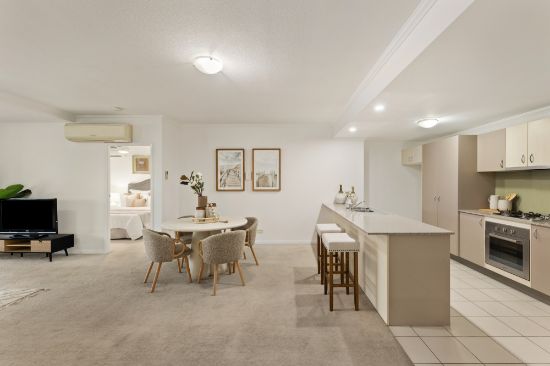 95  Clarence Road, Indooroopilly, Qld 4068