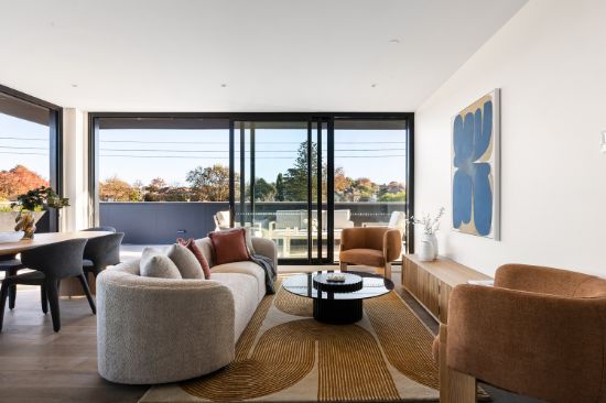 Penthouse/2041 Malvern Rd,, Malvern East, Vic 3145