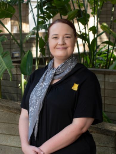 April Fellenberg - Real Estate Agent at Ray White Cairns
