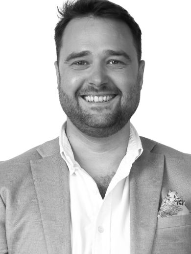 Ash Roberts - Real Estate Agent at Image Property - Sunshine Coast Ash Roberts - Real Estate Agent at Image Property - Sunshine Coast