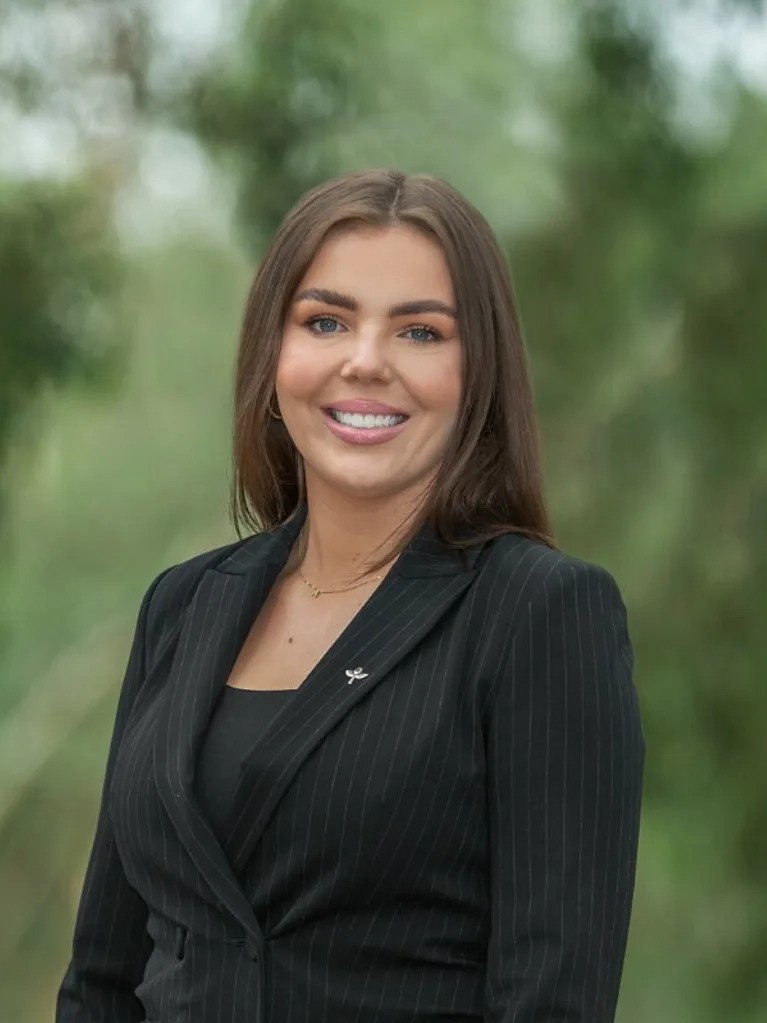 Ashleigh Garch Real Estate Agent