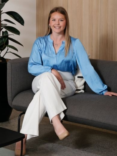 Ashleigh Schulz - Real Estate Agent at Ouwens Casserly Real Estate Adelaide - RLA 275403