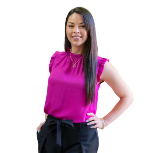 Ashleigh Theo - Real Estate Agent at Freedom Property, Redland City - CLEVELAND