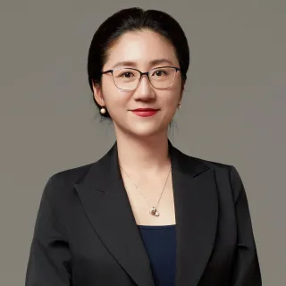 Kelly Lee - Real Estate Agent