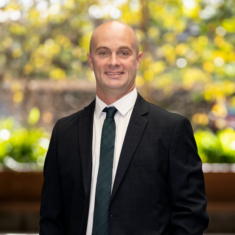 Leon Johnston - Real Estate Agent