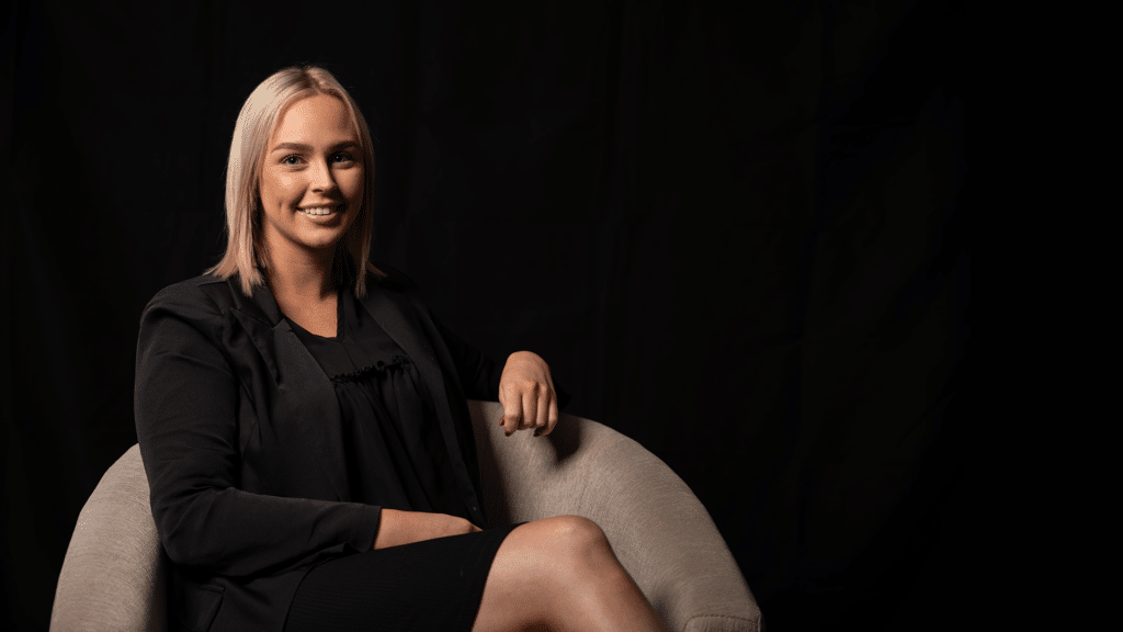 Bee Anderson - Real Estate Agent