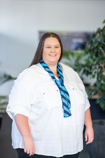 Bek Carswell - Real Estate Agent at Harcourts - Burnie