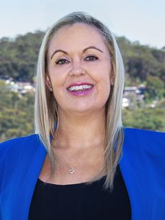 Belinda McFarlane - Real Estate Agent Belinda McFarlane - Real Estate Agent
