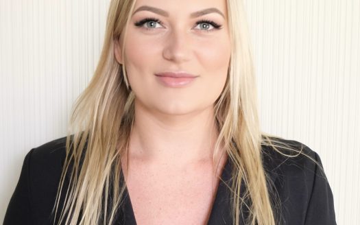 Beth Lyon - Real Estate Agent