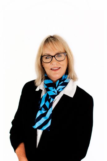 Beverley Resnais - Real Estate Agent at Harcourts South Coast - RLA228117