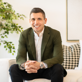 Bill Tsounias - Real Estate Agent