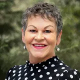 Bronwyn  Geppert - Real Estate Agent From - Raine & Horne - Batemans Bay