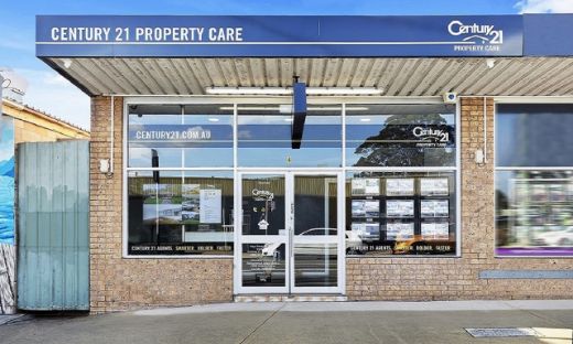 C Glenfield Rentals - Real Estate Agent at Century 21 - Glenfield