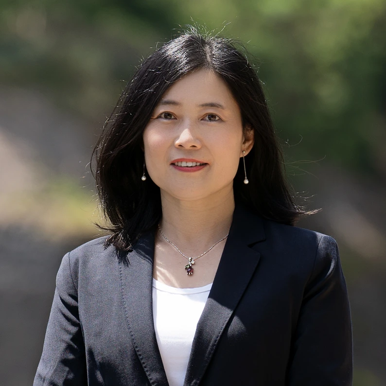 (Sandy) Zhiqian Xue - Real Estate Agent
