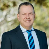Ian Oliver - Real Estate Agent From - Harcourts - Redbank Plains