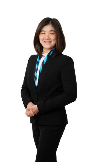 Carol Huang - Real Estate Agent at Harcourts - Blackburn