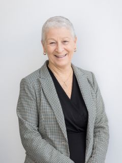 Carolyn WallisTomlins - Real Estate Agent Carolyn WallisTomlins - Real Estate Agent