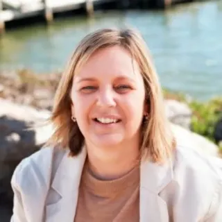 Carrolyn Dodds-Heuston - Real Estate Agent