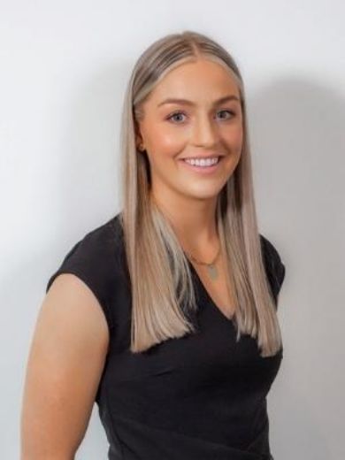 Cassandra Retzack - Real Estate Agent at Kaye Charles Real Estate - Beaconsfield