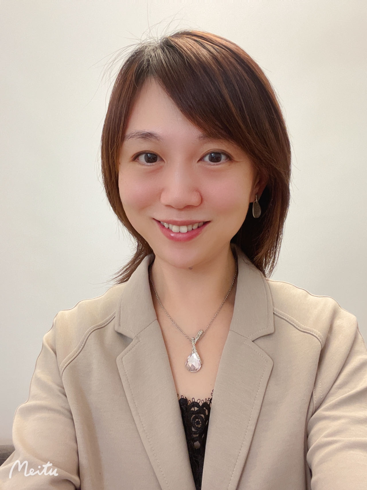 Catherine yuanyuan Hu Real Estate Agent