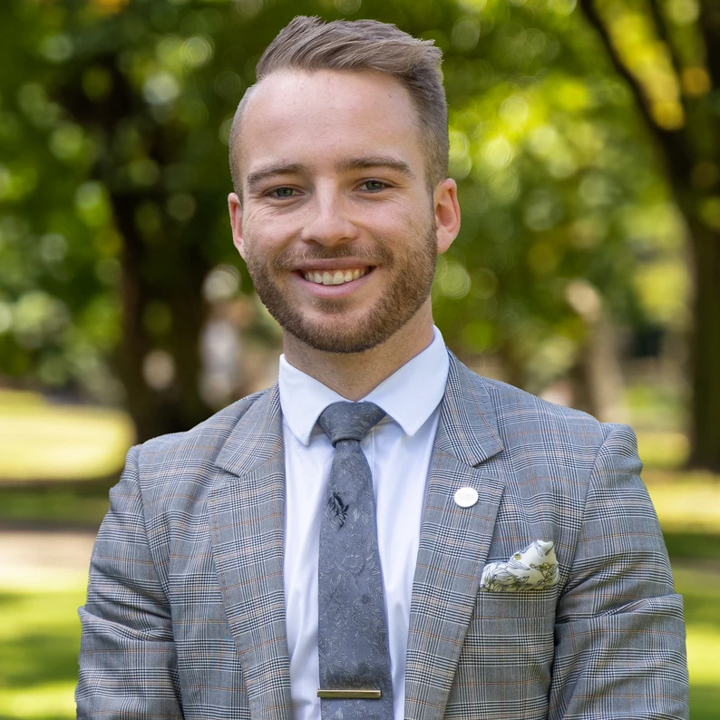 Darcy Quinn - Real Estate Agent