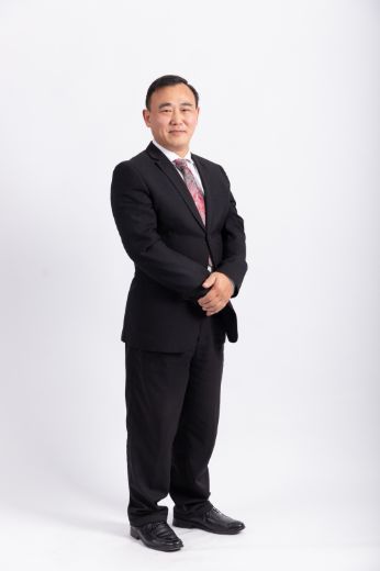 Charlie Liu - Real Estate Agent at Linden Wise