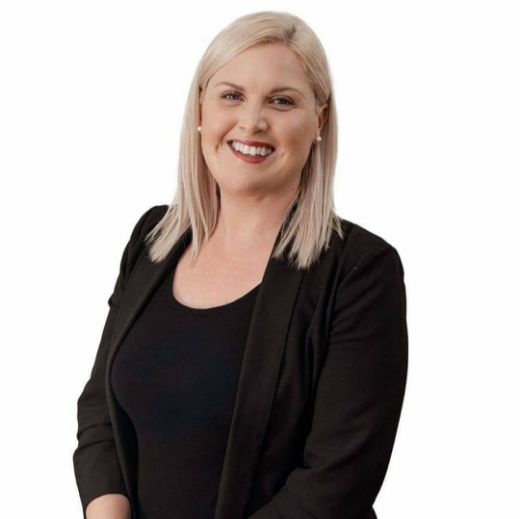 Chelsea  Owen - Real Estate Agent at Centurion Real Estate - HIGH WYCOMBE