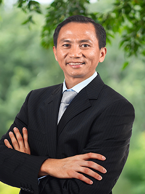 Chhay Lim Real Estate Agent