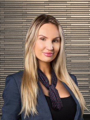Chloe Barry Real Estate Agent