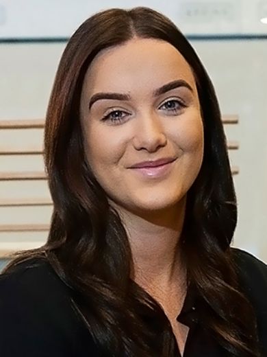 Chloe Gee - Real Estate Agent at Stone Real Estate - Illawarra
